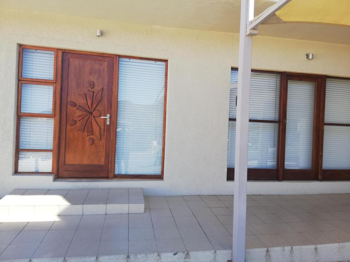 Ginas Place Springbok Luaran gambar